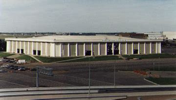 The Met center